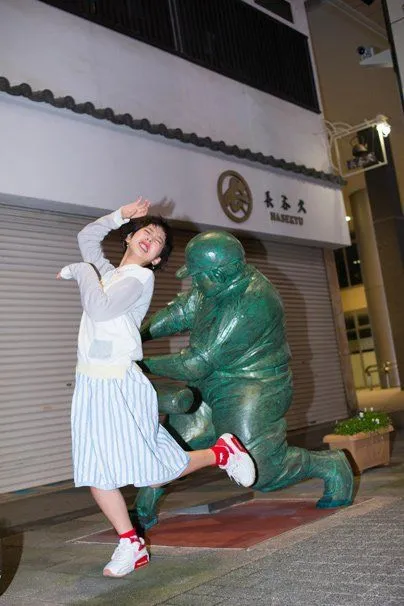일본 니가타시의 명물 동상 .jpg