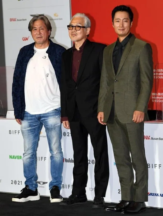 19년도에 촬영 끝냈는데 아직도 개봉못한 메이저 영화 ㄷㄷ