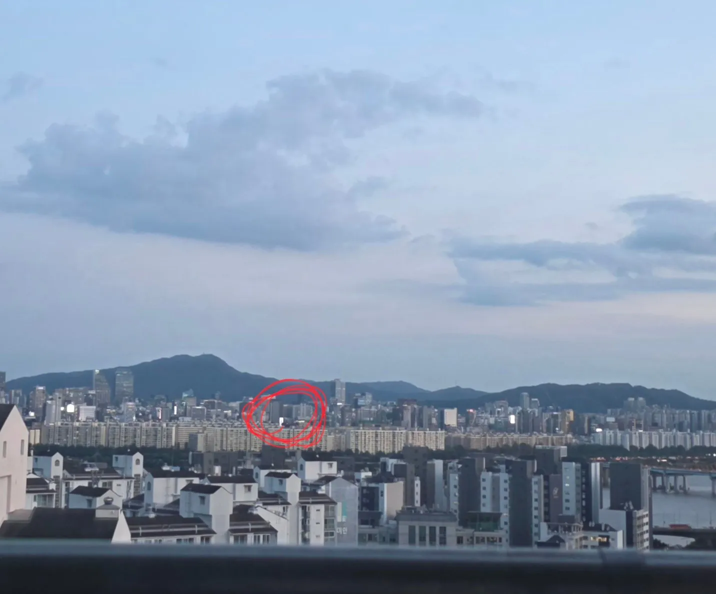 갤S25U 100배줌 테스트