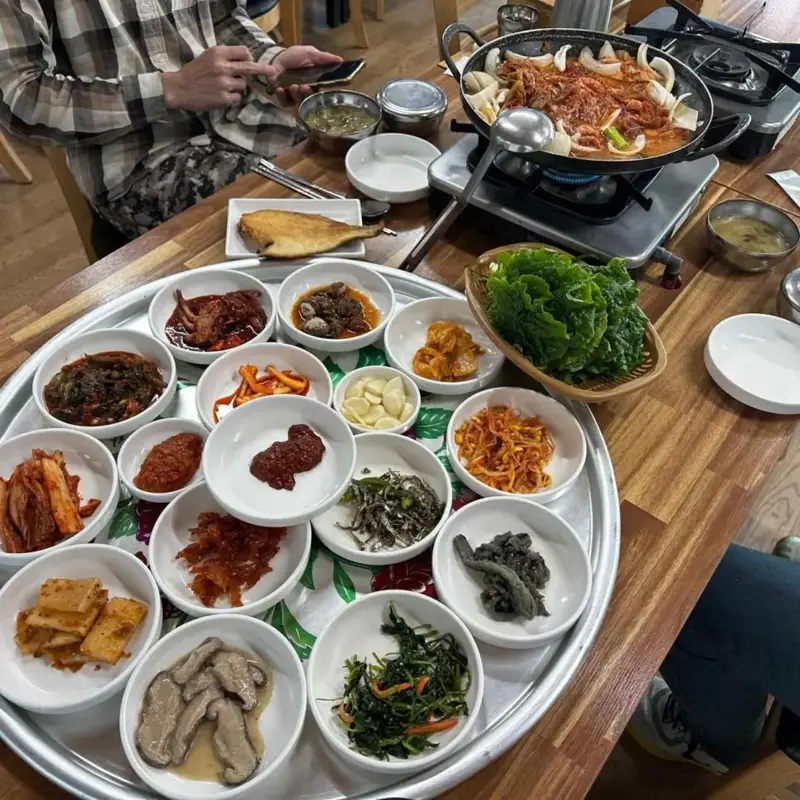 삼겹살 백반 1인분 12,000원 기사식당