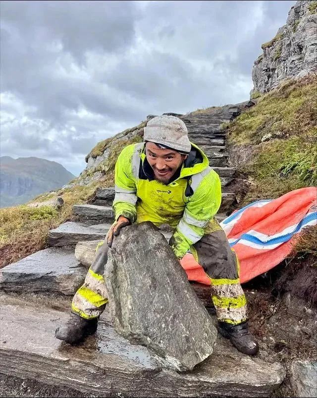 네팔 세르파를 고용한 노르웨이 정부.jpg