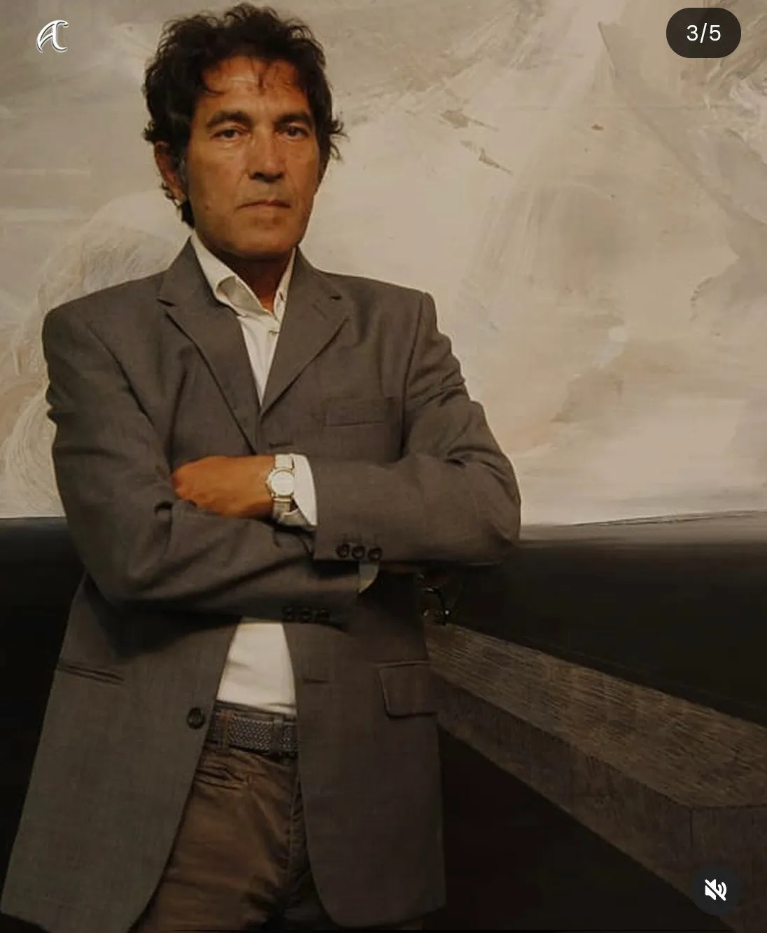 보이지 않는 조각상으로 2500만원 번 사람