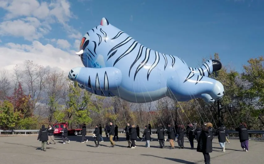 미국 추수감사절 퍼레이드에 등장 예정인 케데헌 더피와 서씨