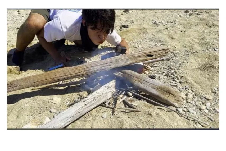 제대로된 도구 없이 무인도 서바이벌 하러간 일본인에게 나타난 구세주