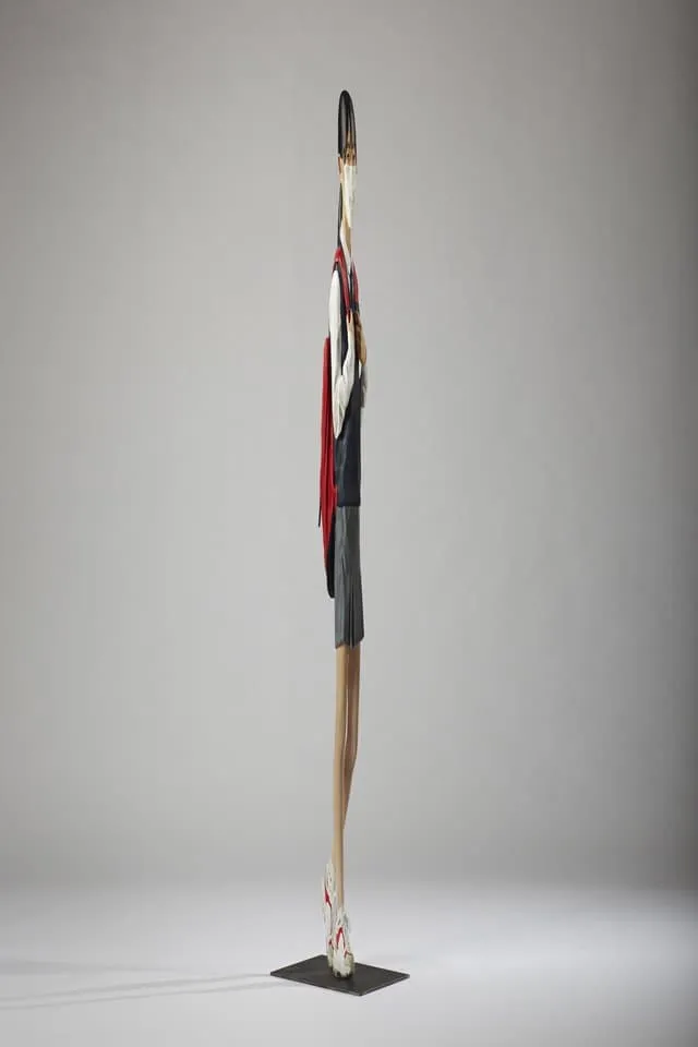 싱글벙글 한국의 한 조각가의 작품.jpg