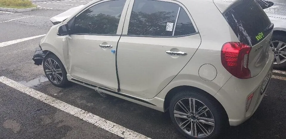 아침에 출고한 차 상태.jpg