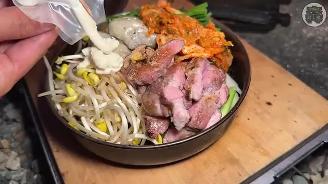 캠핑장에서 한식?을 해먹는 일본인