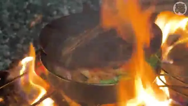 캠핑장에서 한식?을 해먹는 일본인