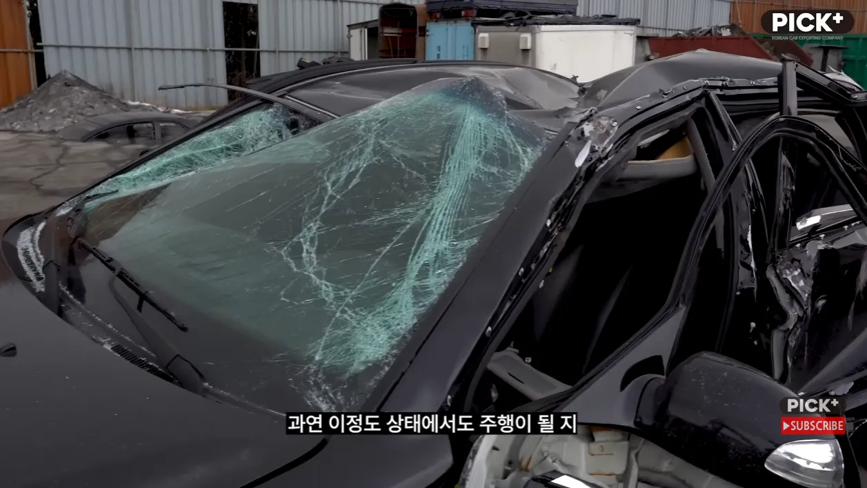 자동차로 미친짓하는 채널 근황.jpg