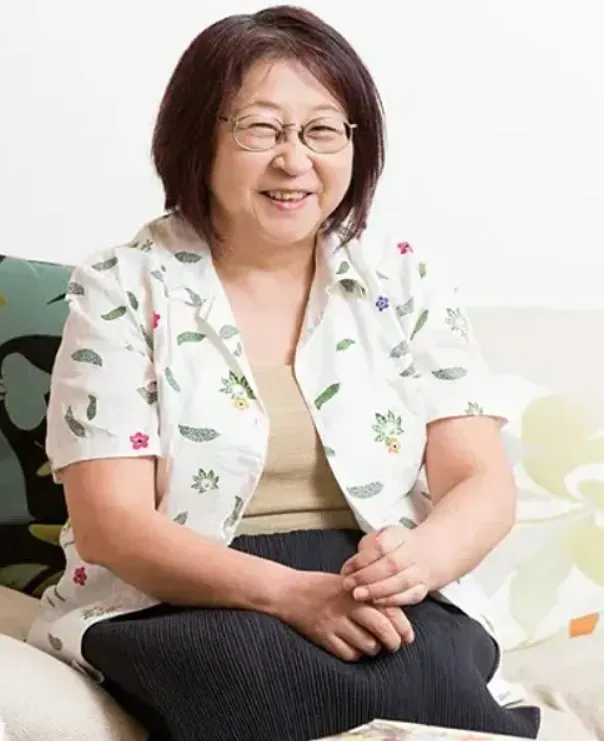 결혼도 안하고 쉬지도 않는 만화가