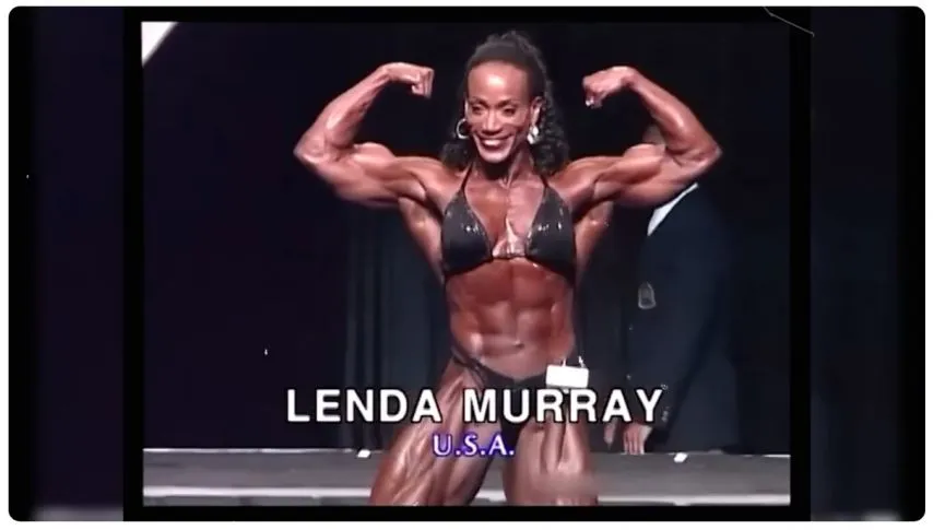 혐주의) 스테로이드 남용한 여자 보디빌더들의 신체 변화