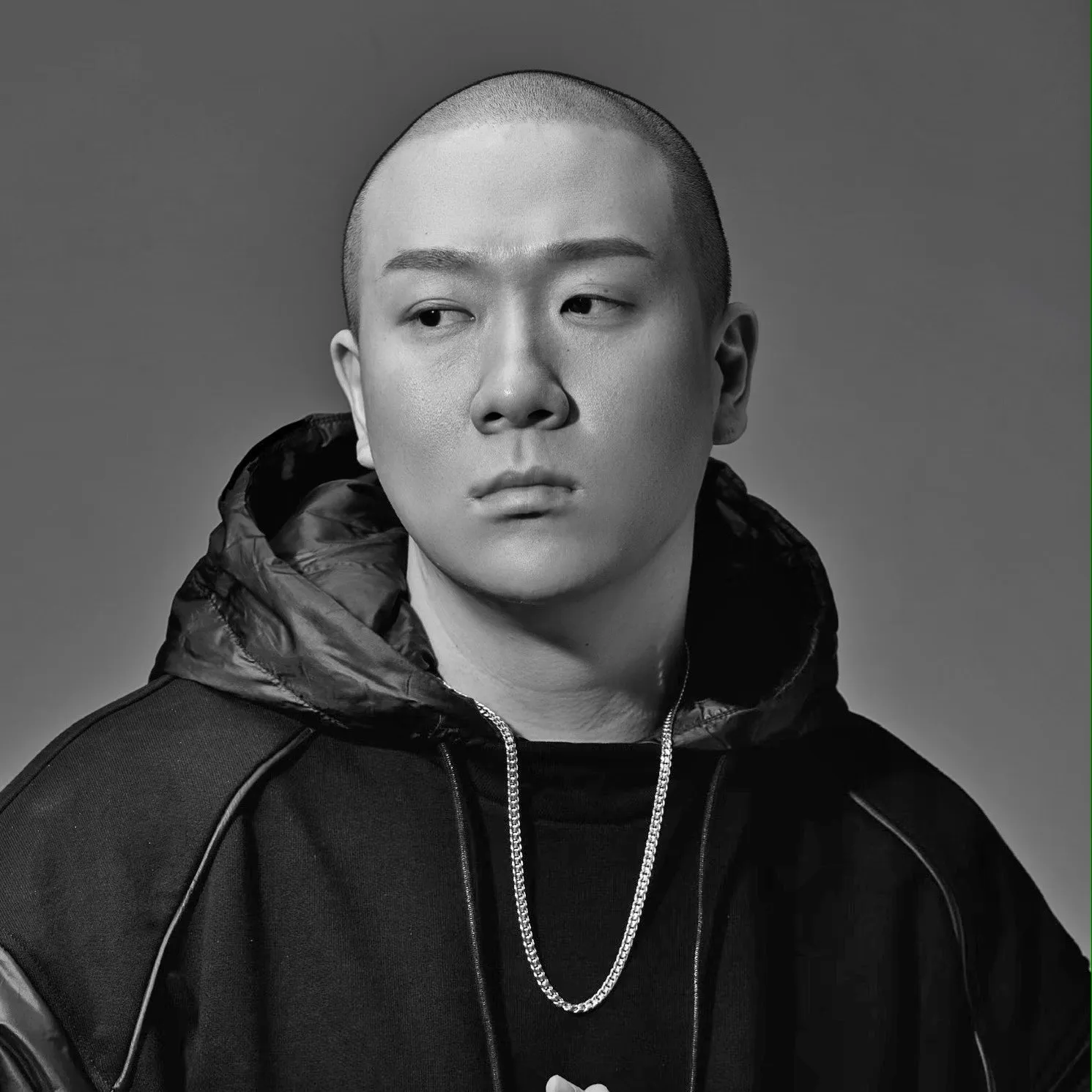 업로더를 애타게 찾고 있다는 한국 랩퍼 직캠 대참사