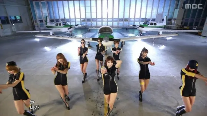 그시절 찐광기의 아이돌 라이브 무대 레전드 top5...jpg