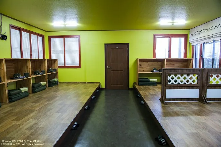 제주도 내무반 게스트 하우스.jpg