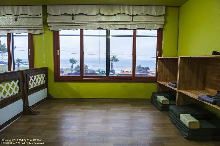 제주도 내무반 게스트 하우스.jpg